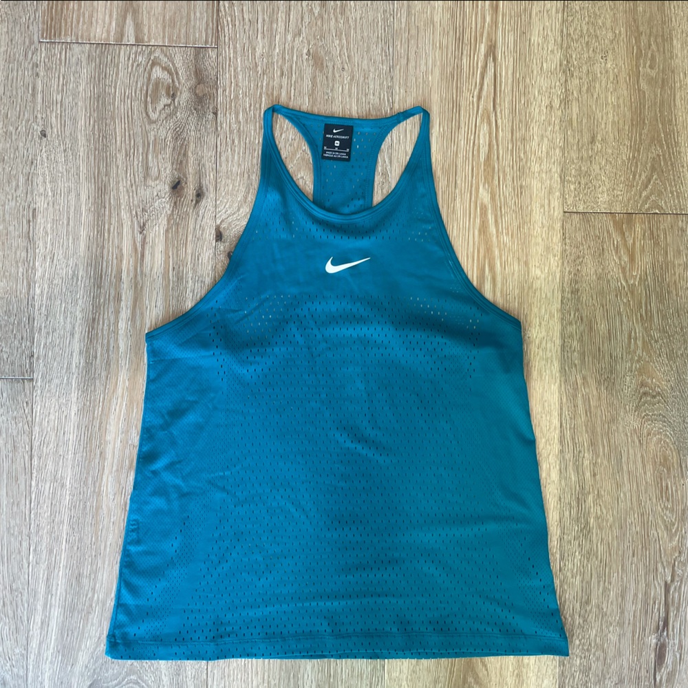 Nike women’s size M racer back tank top